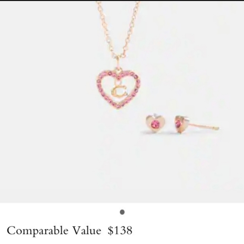 💕🔹️COACH 🔹️HEART NECKLACE AND STUD EARRINGS SET - Picture 2 of 5